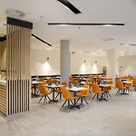 Akeah Verdi 4* Budapest
