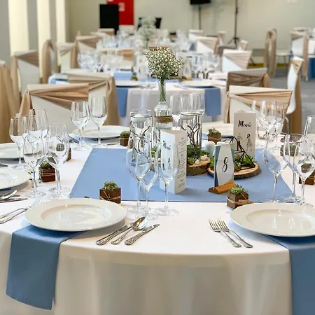 Akeah Verdi Budapest