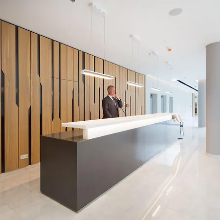 Akeah Verdi 4* Budapest