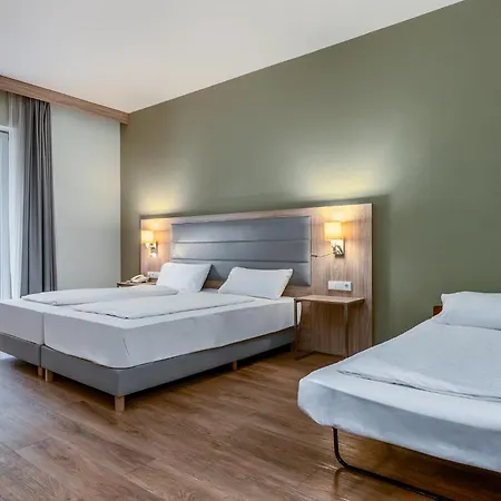 Akeah Verdi 4* 부다페스트
