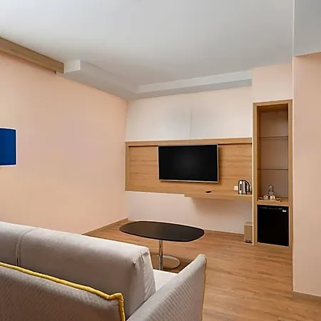 Akeah Verdi 4* Budapest