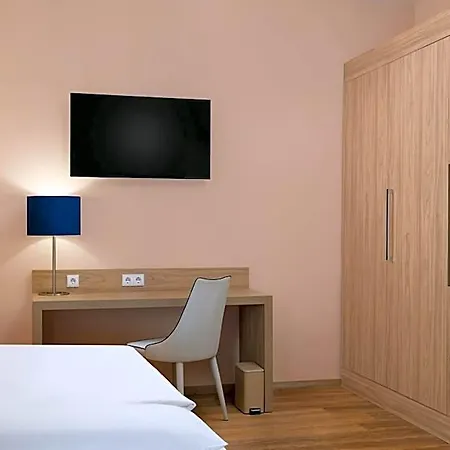 Akeah Verdi 4* Budapest
