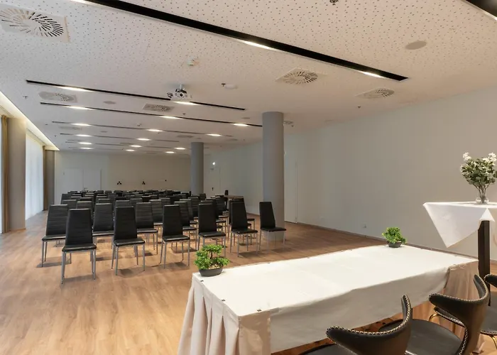 Akeah Verdi Szálloda