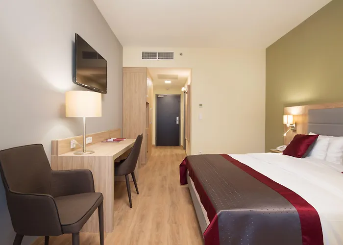 Akeah Verdi Szálloda