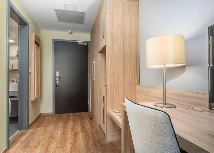 Akeah Verdi Budapest