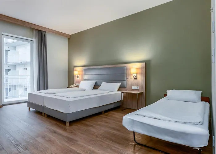 Akeah Verdi 4* Budapest