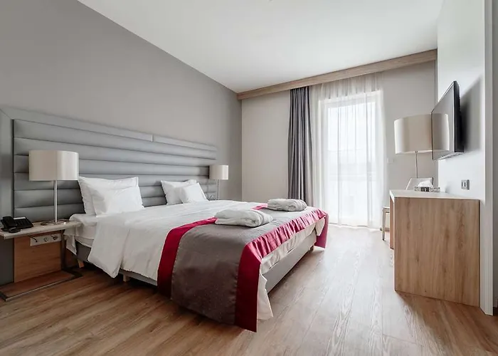 Akeah Verdi 4* Budapest