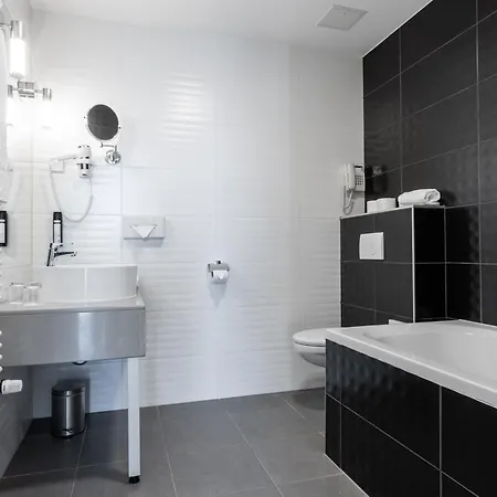 Akeah Verdi מלון 4*