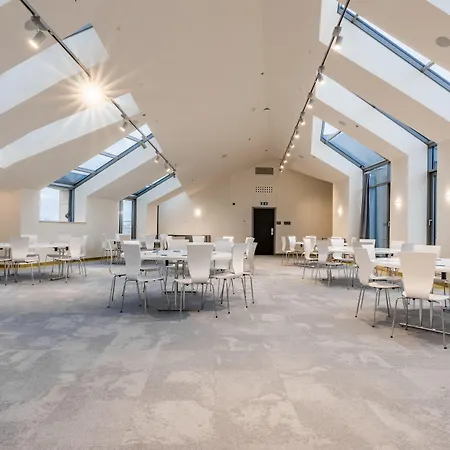 Akeah Verdi 4* בודפשט